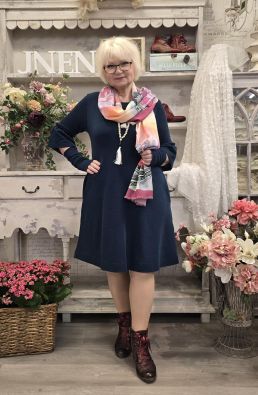 BLUSBAR Blusbar neulemekko 7030 Petrolin värinen ihana malli kauniilla hihoilla