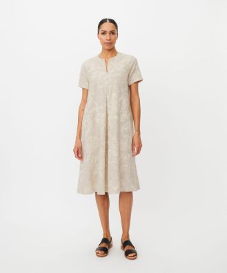 MASAI mekko Nipani Natural ihana kangas jossa kirjailtu kukkakuosi tekstuuri